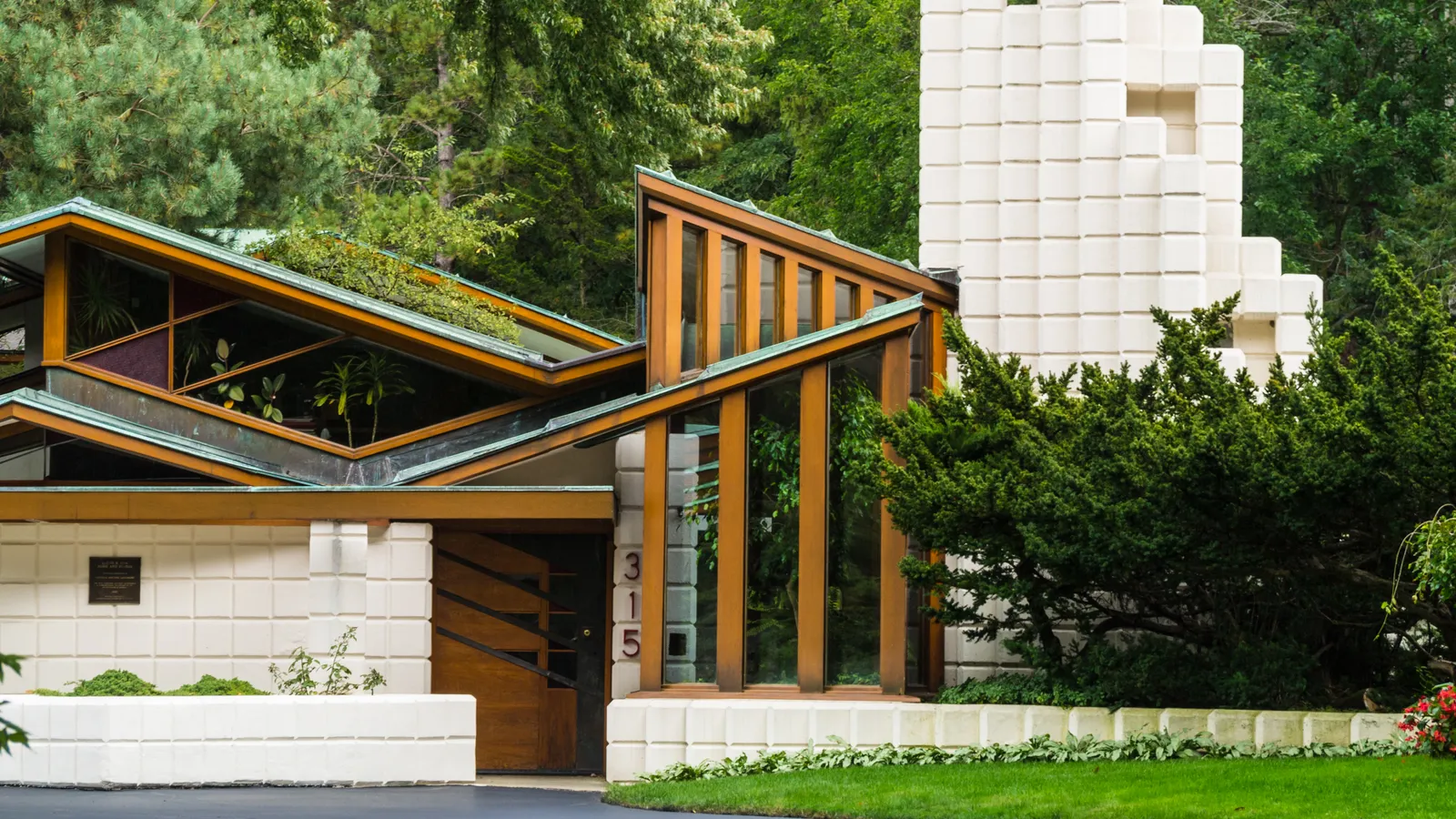 Alden B. Dow Home and Studio — hero image