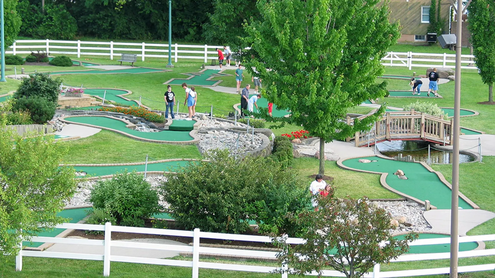Eagle Tee Golf Center — hero image