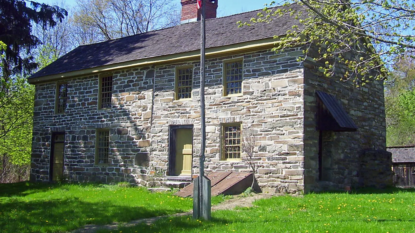 Edmonston House — hero image