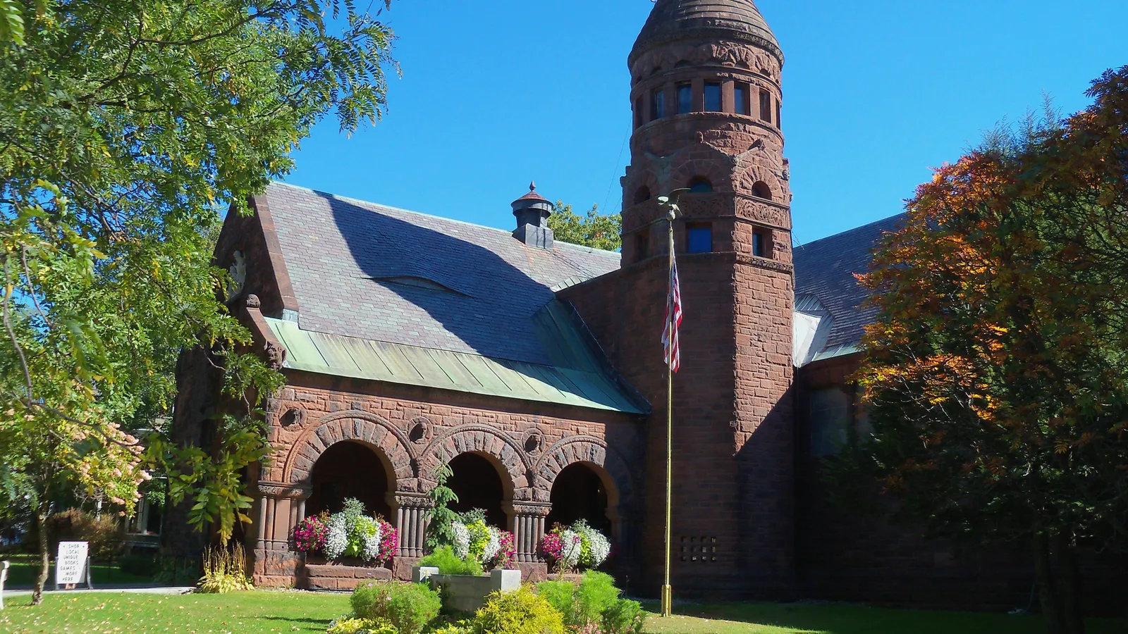 Fairbanks Museum and Planetarium — hero image