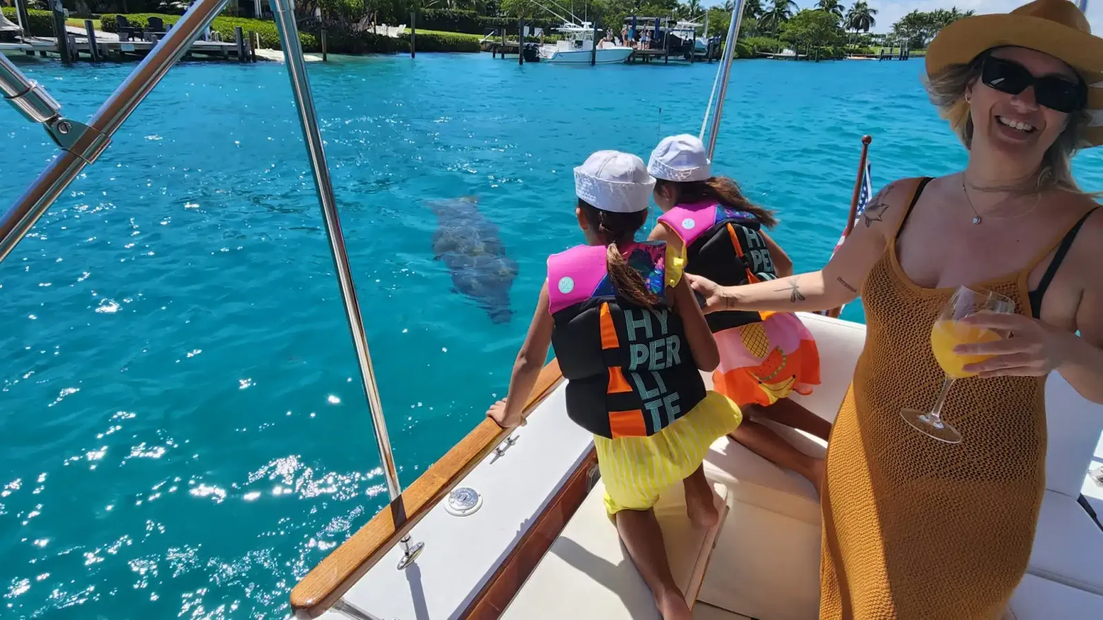 Flying Lady Boat Tours — hero image