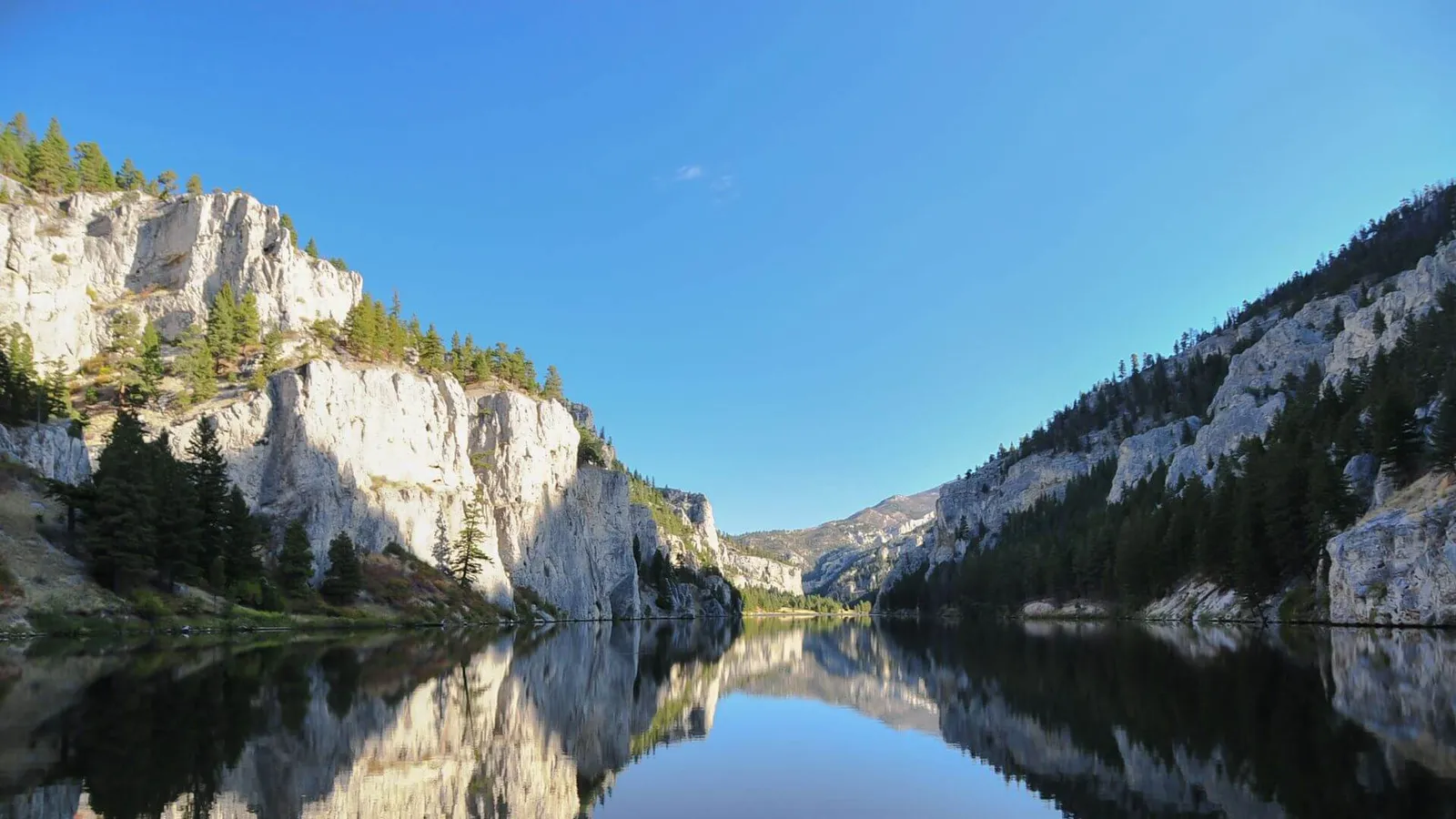 Gates of the Mountains Boat Tours — hero image