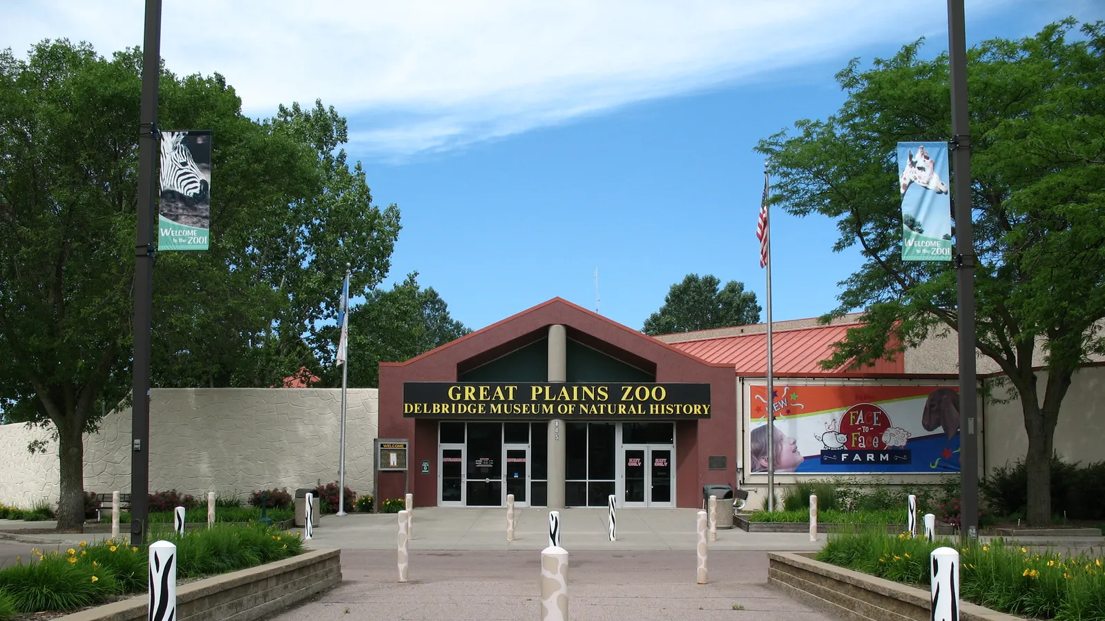 Great Plains Zoo — hero image