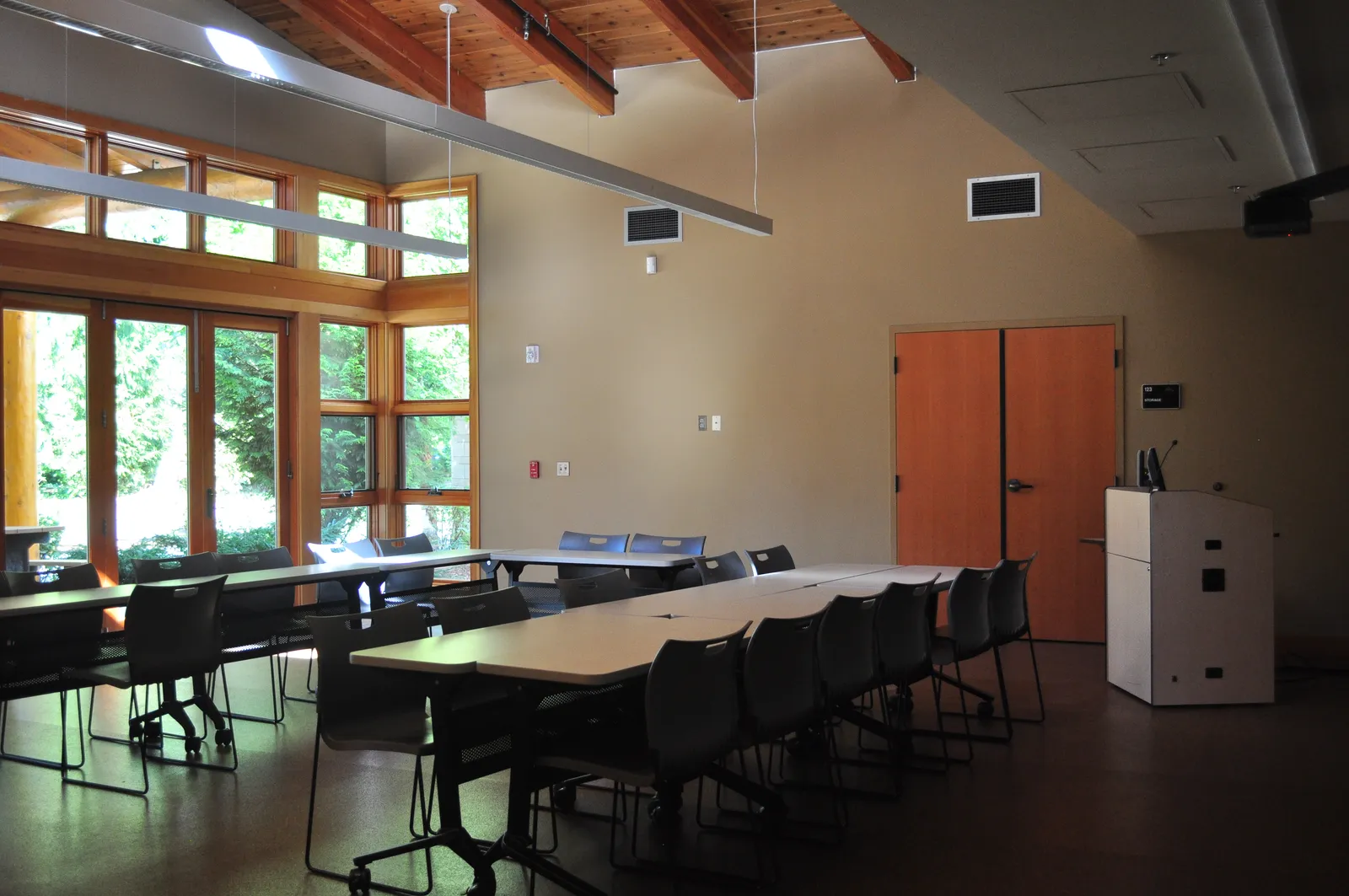 Hibulb Cultural Center — photo 1