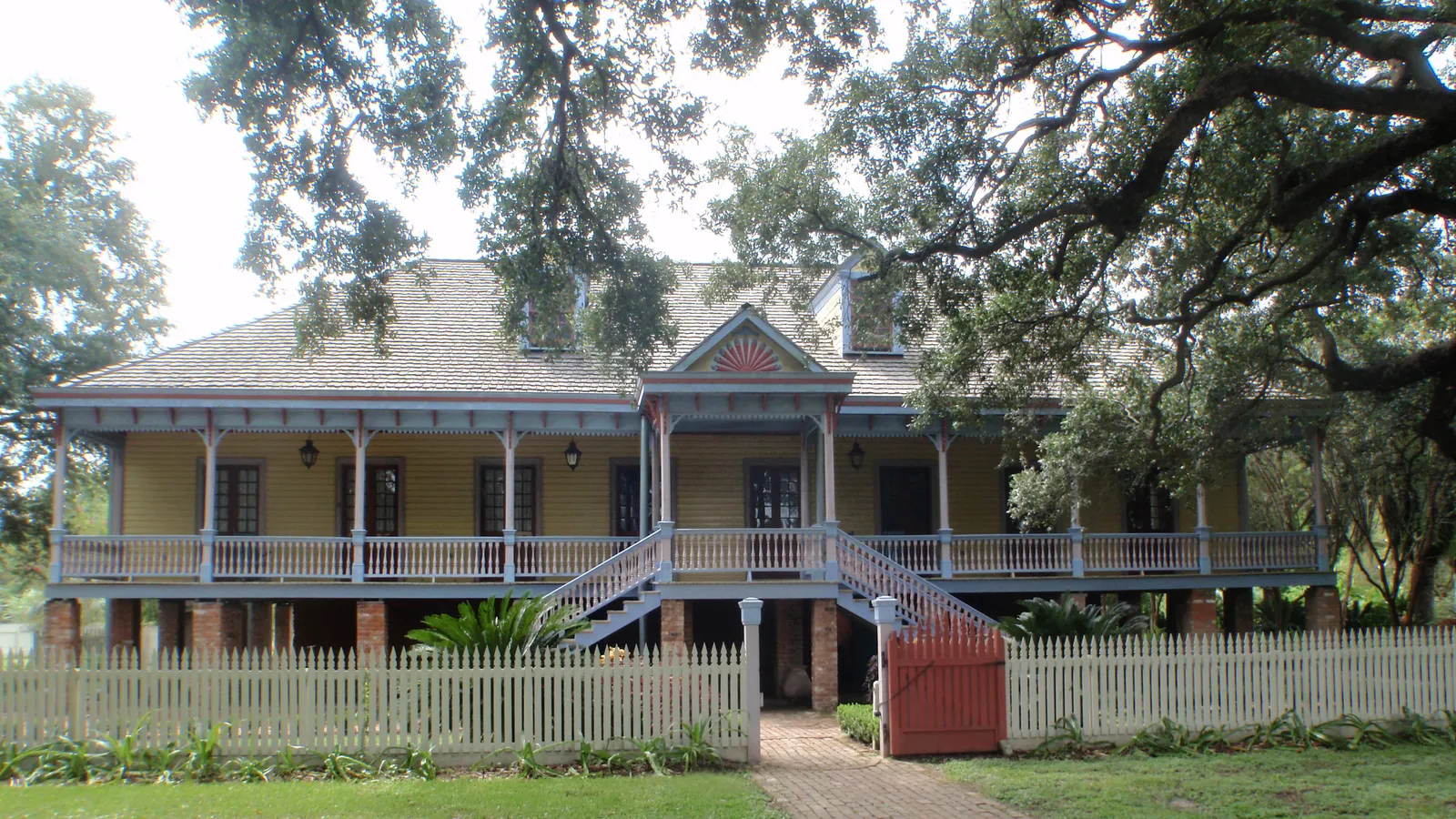 Laura Plantation — hero image
