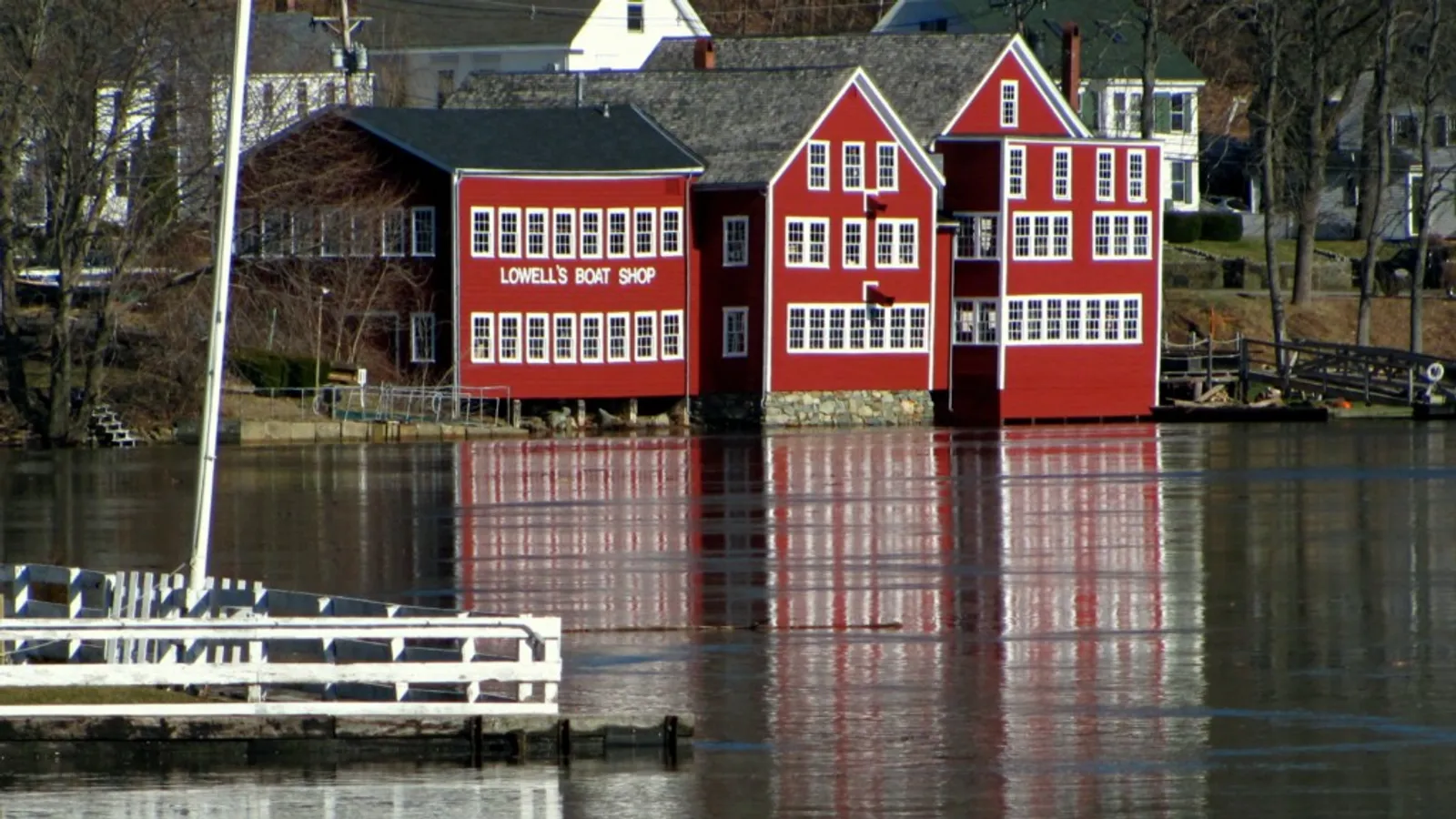 Lowell's Boat Shop — hero image