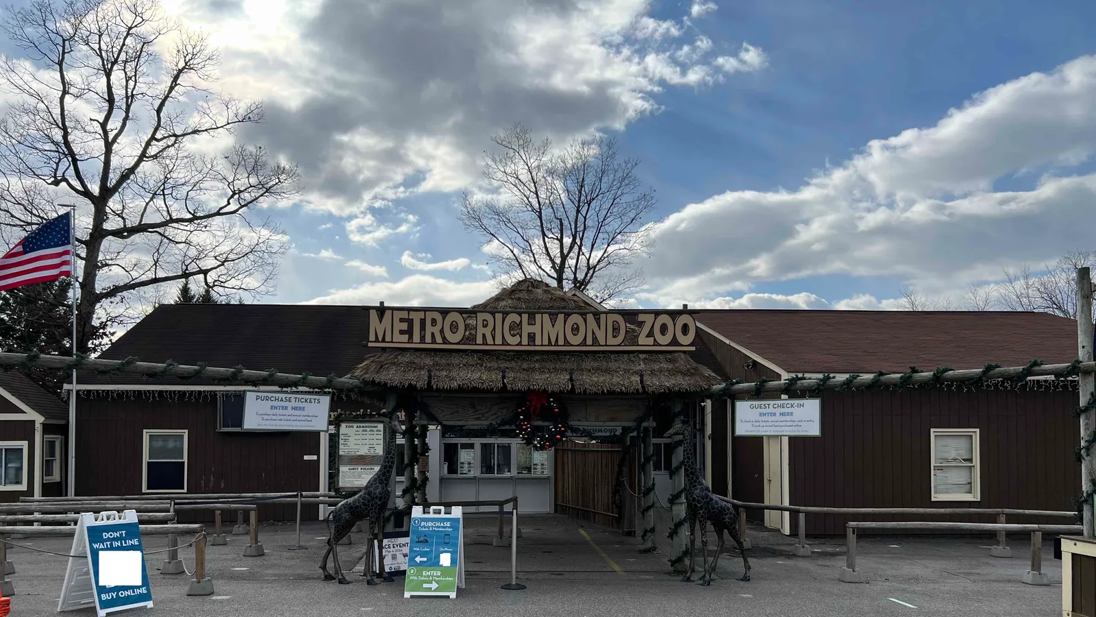 Metro Richmond Zoo — hero image