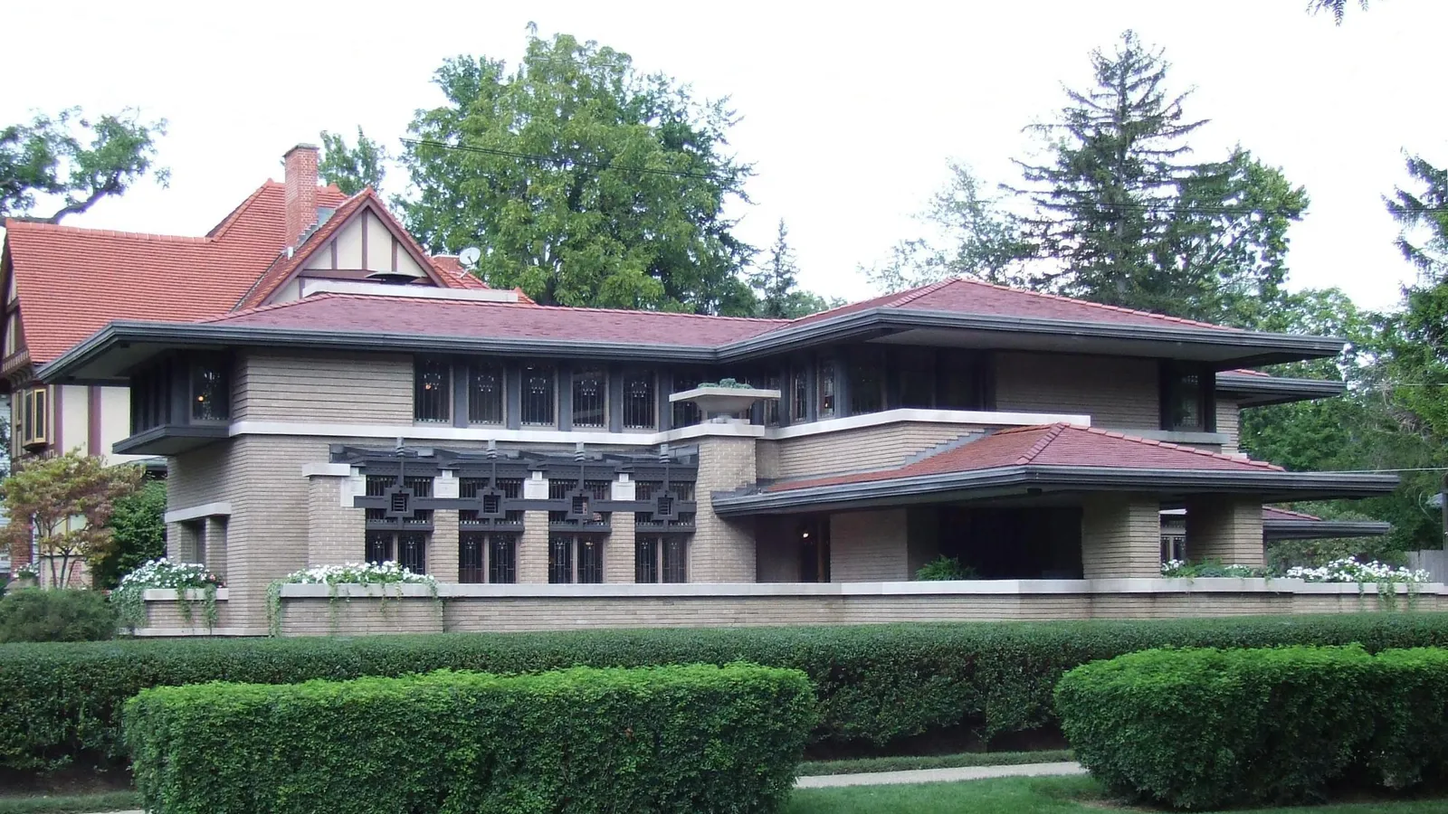 Meyer May House — hero image