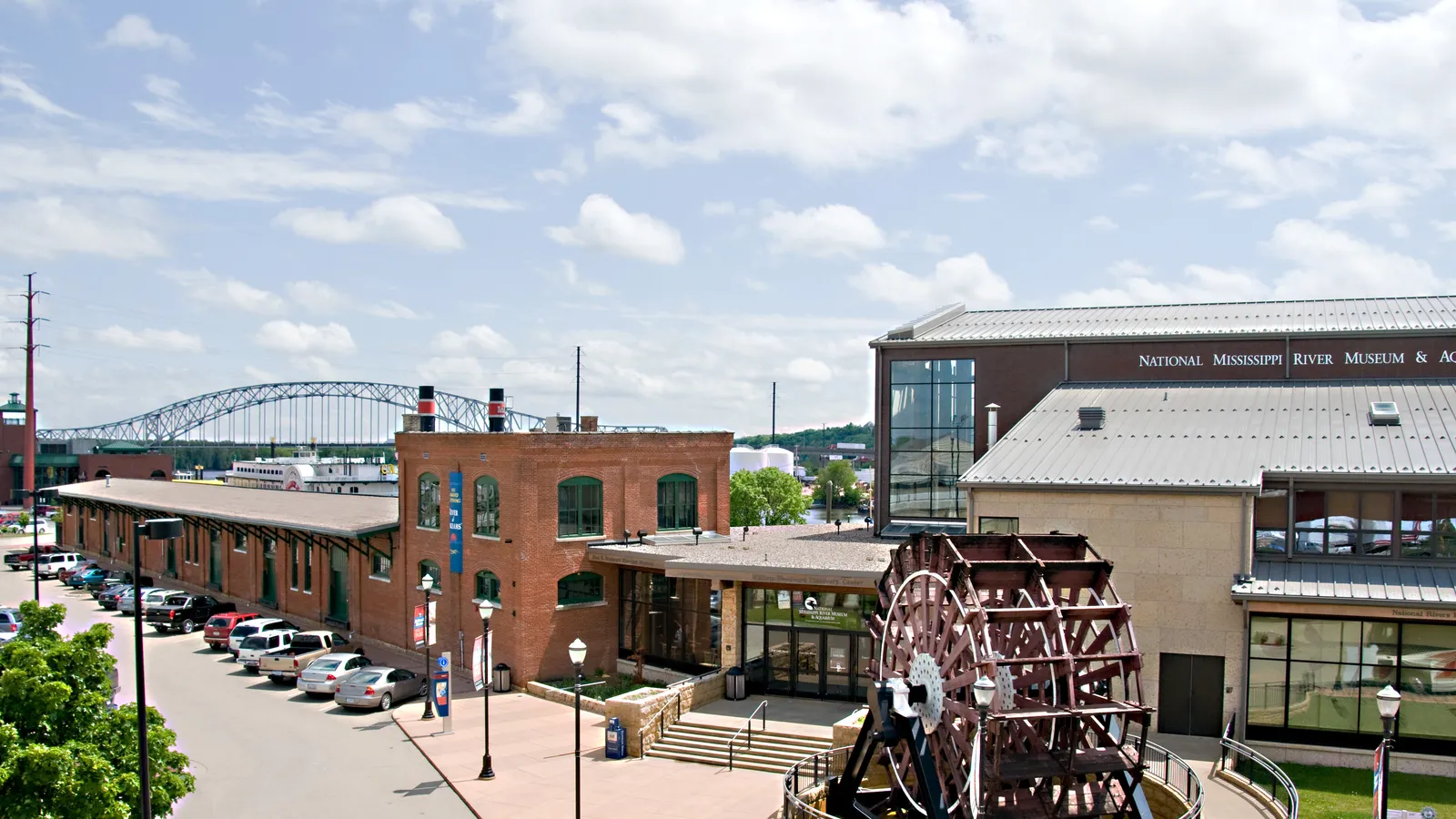 National Mississippi River Museum & Aquarium — hero image