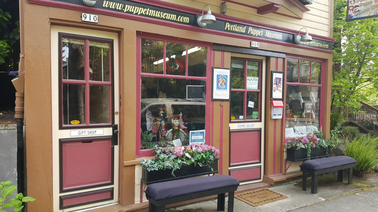 Portland Puppet Museum — hero image