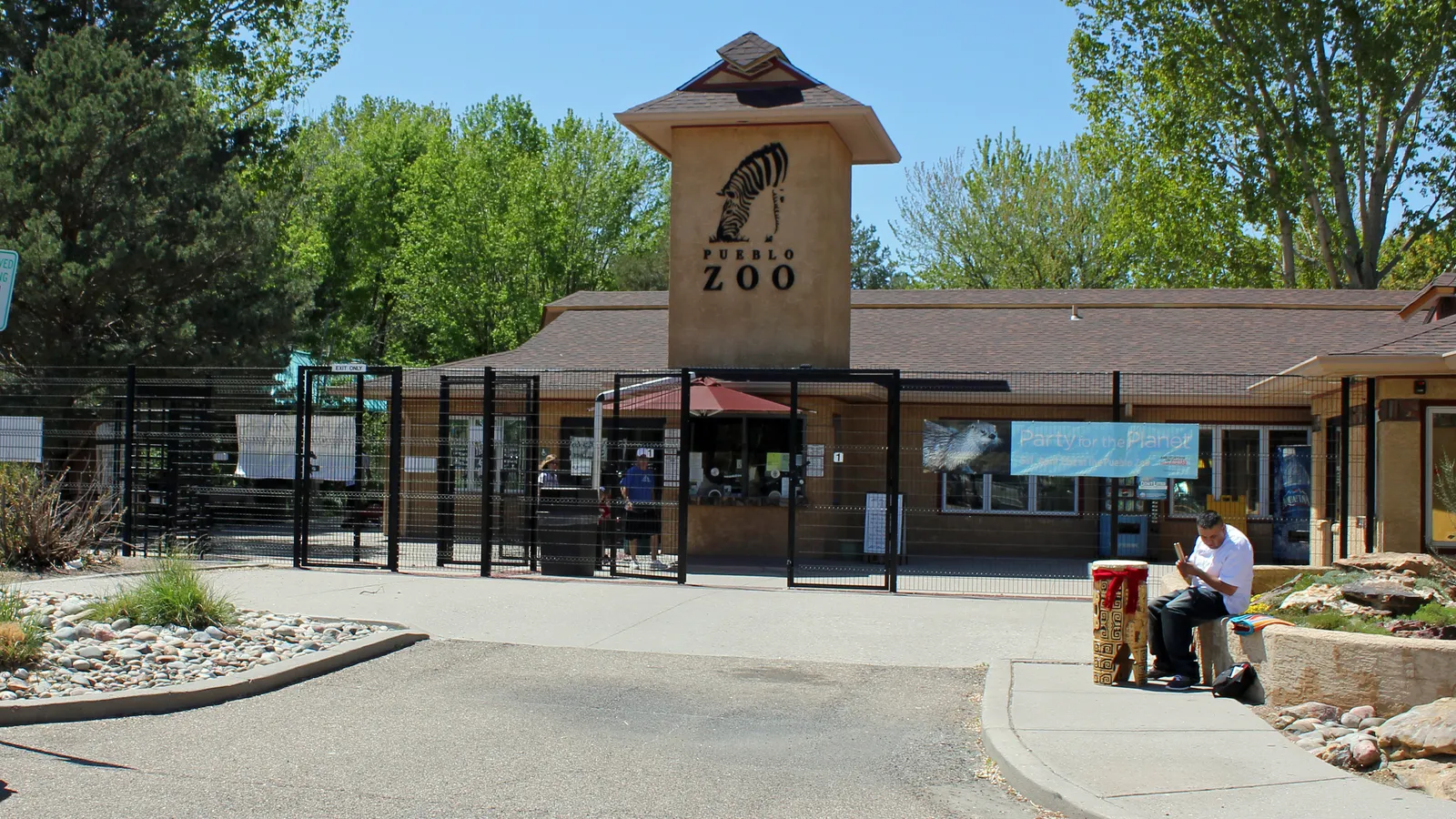 Pueblo Zoo — hero image