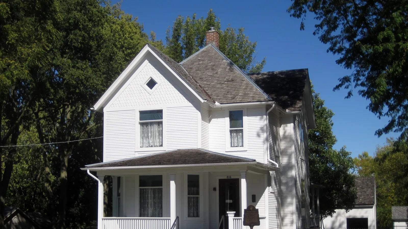 Ronald Reagan Boyhood Home — hero image