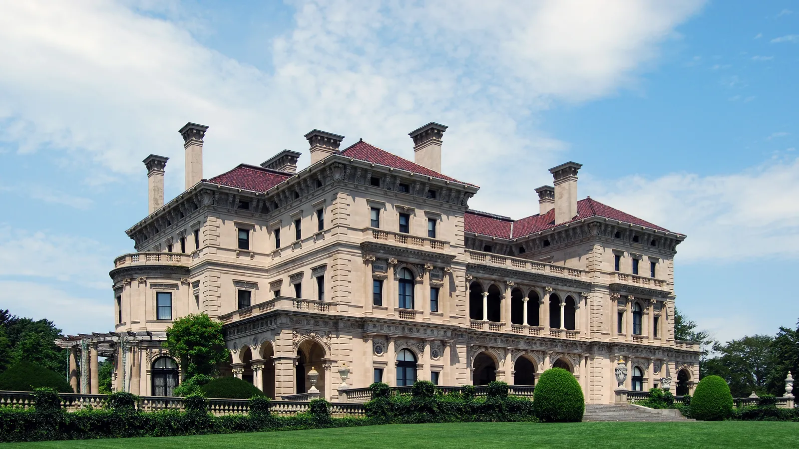 The Breakers — hero image