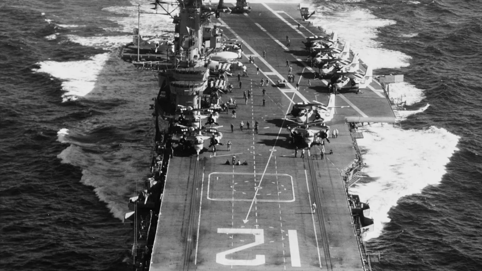USS Hornet (CV 12) — hero image