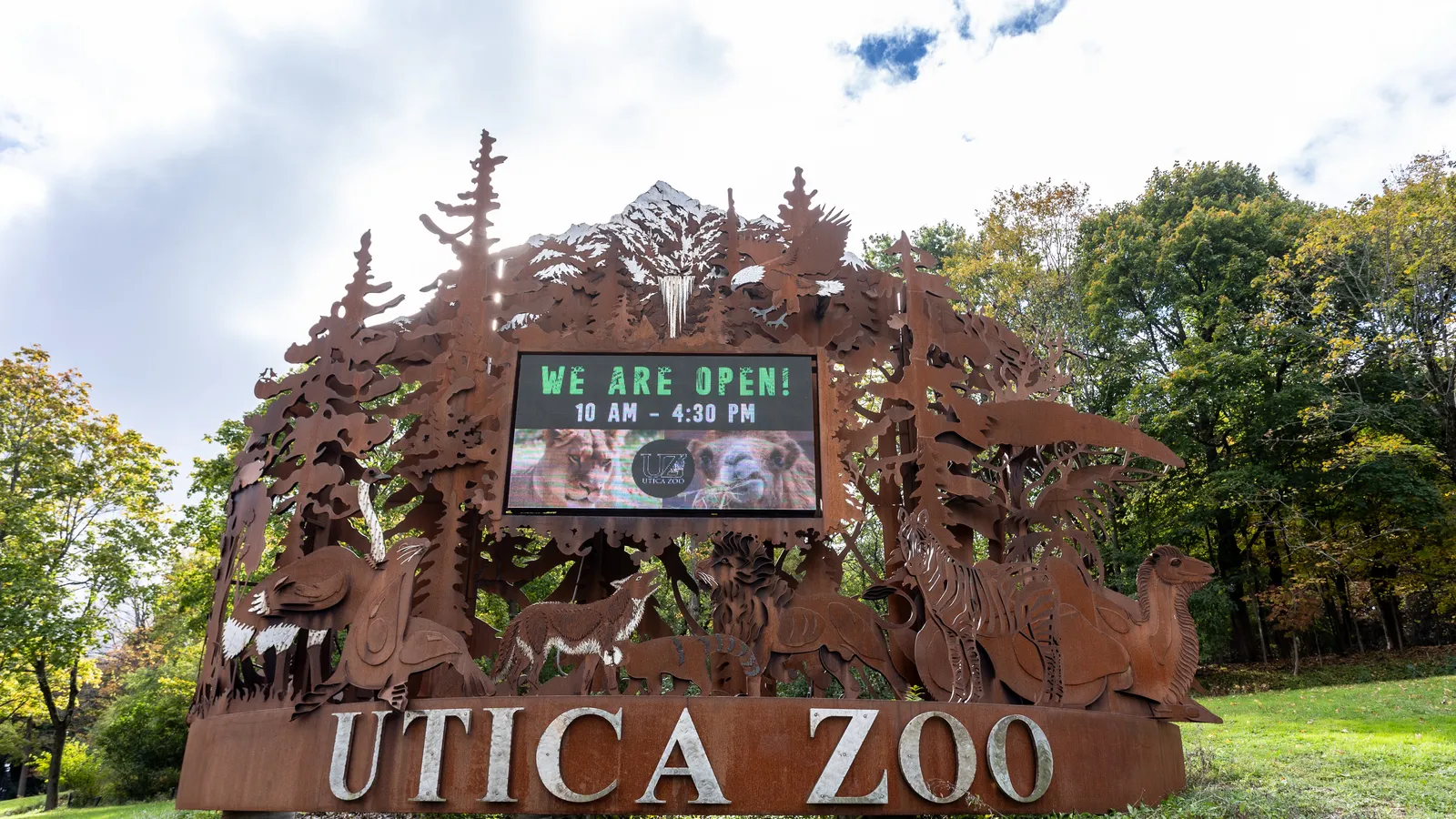 Utica Zoo — hero image