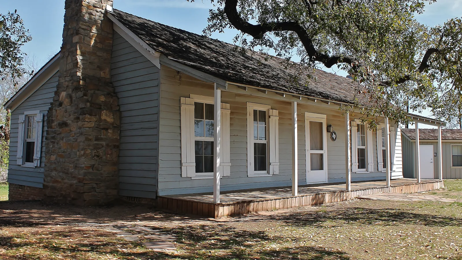 Van Zandt Cottage — hero image