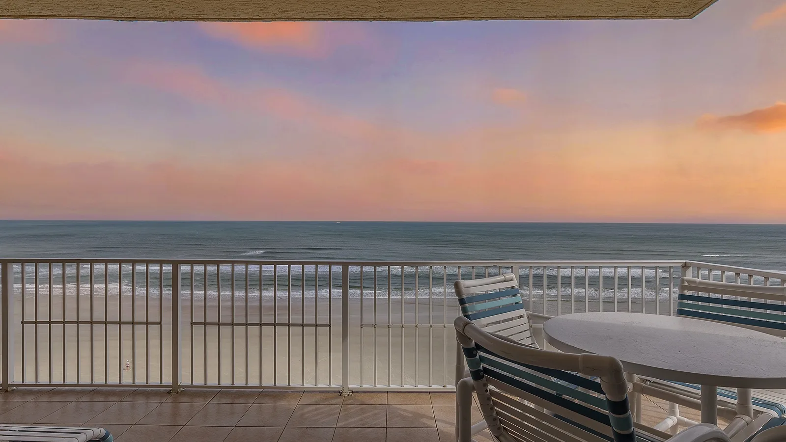 Malibu 704 — primary photo