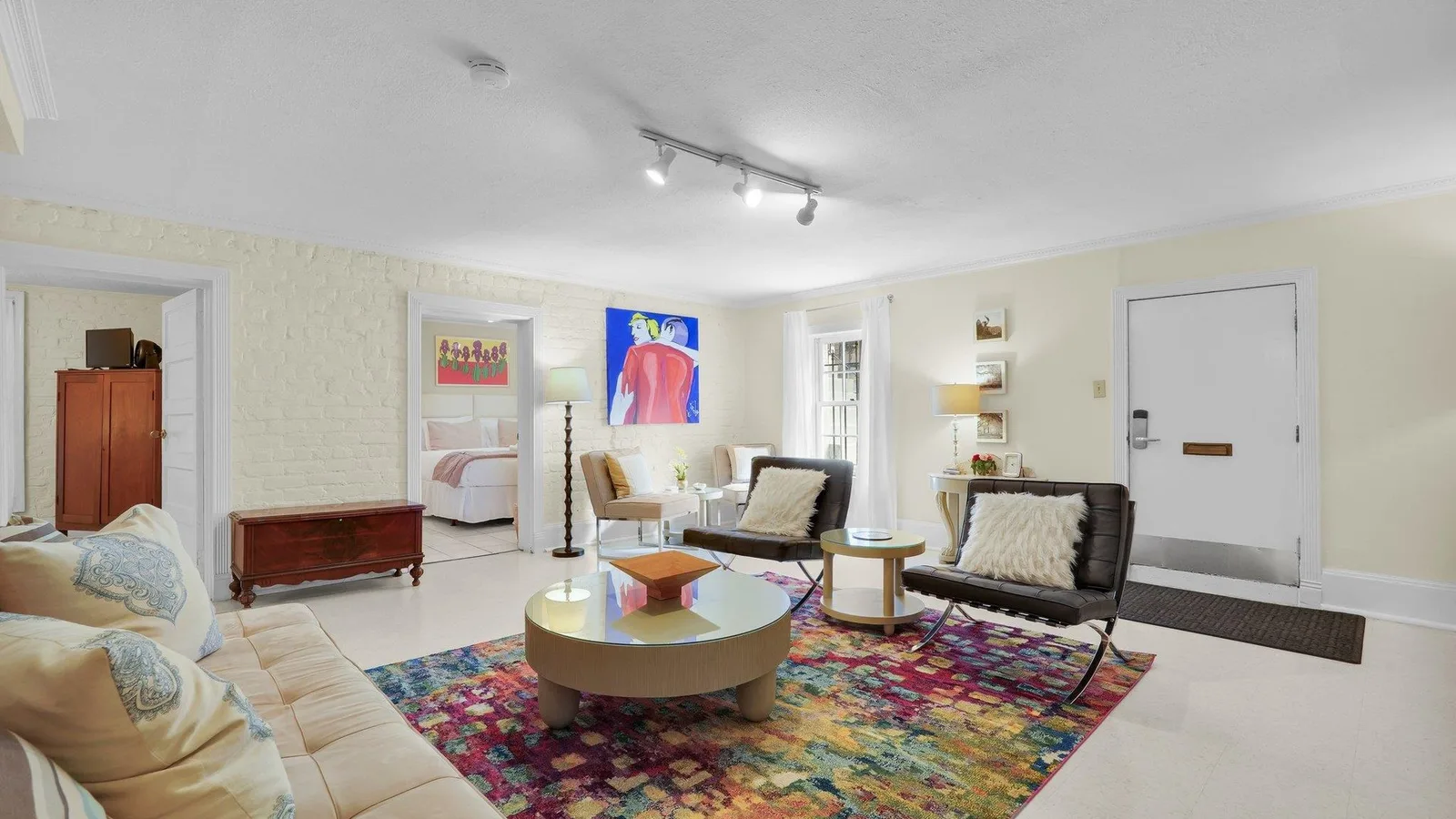 Condo in Savannah — primary photo