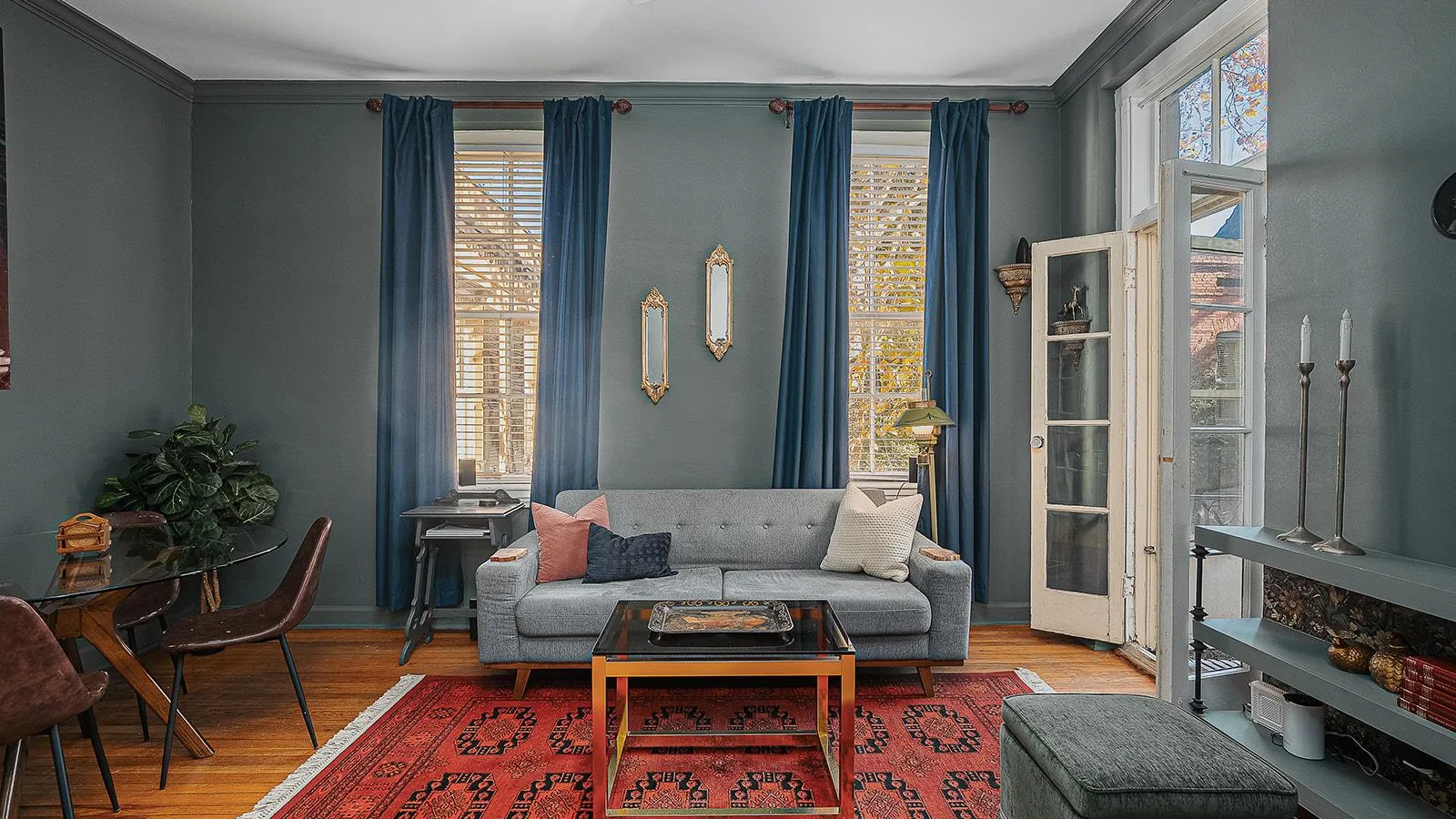 Condo in Savannah — primary photo