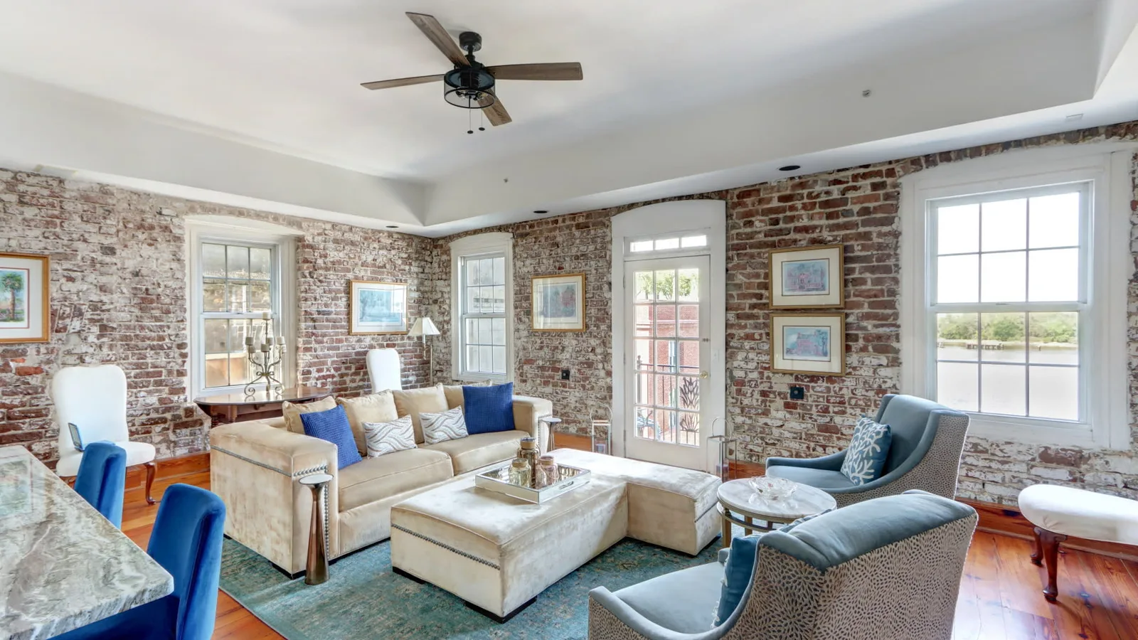 Apartment in Savannah — primary photo