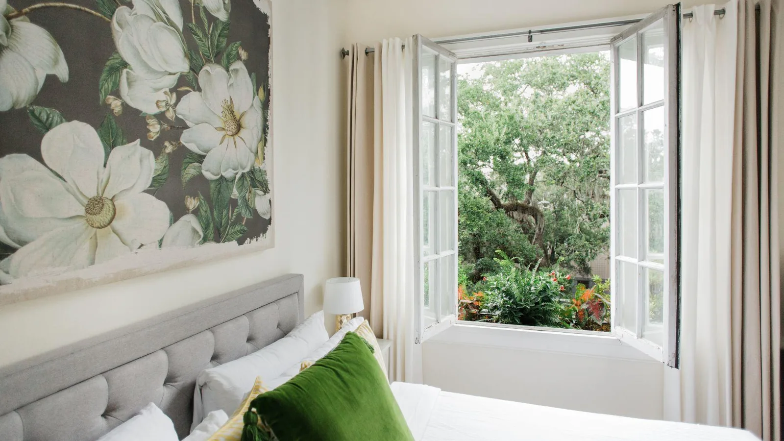 Condo in Savannah — primary photo