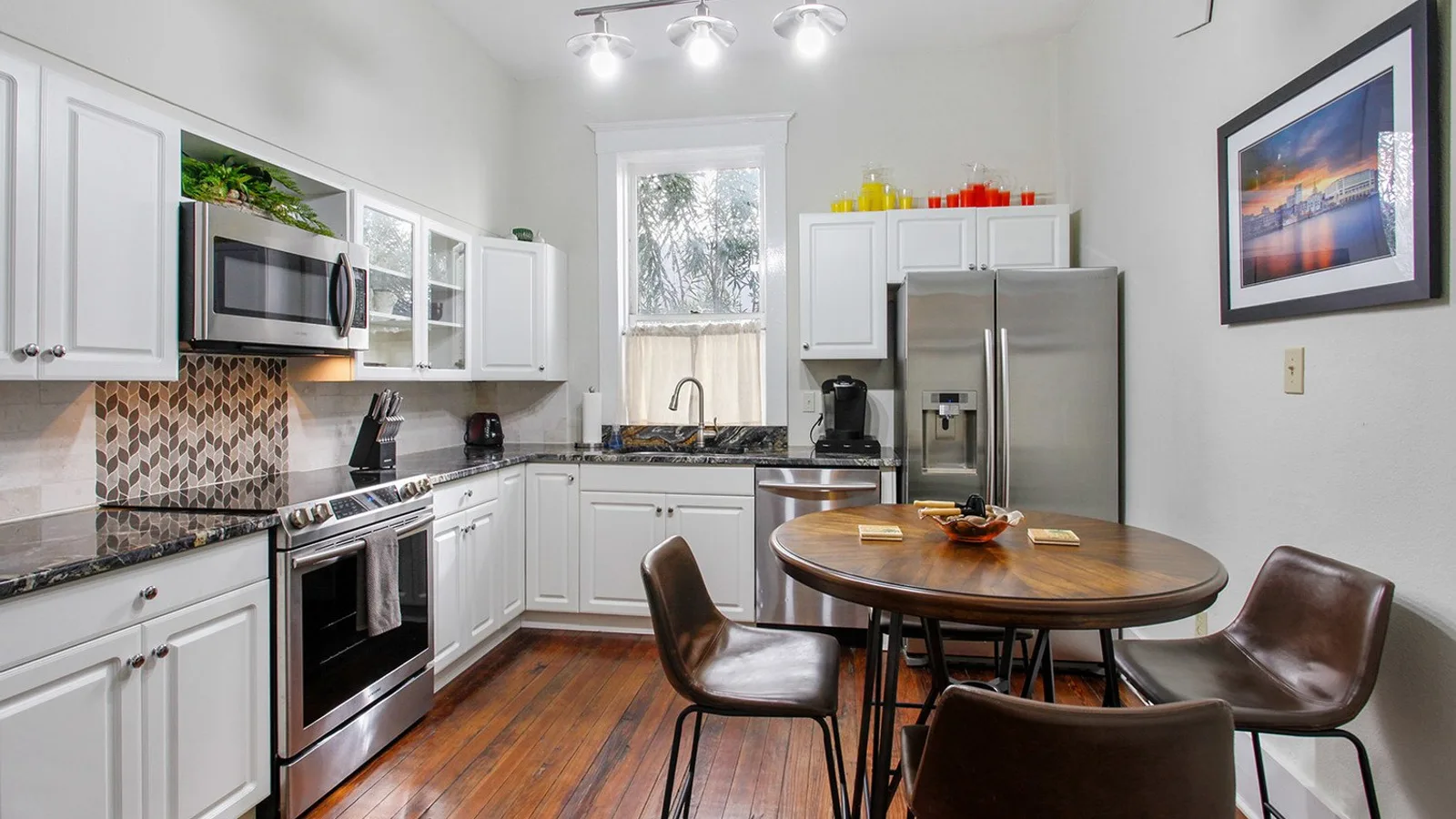 Condo in Savannah — primary photo