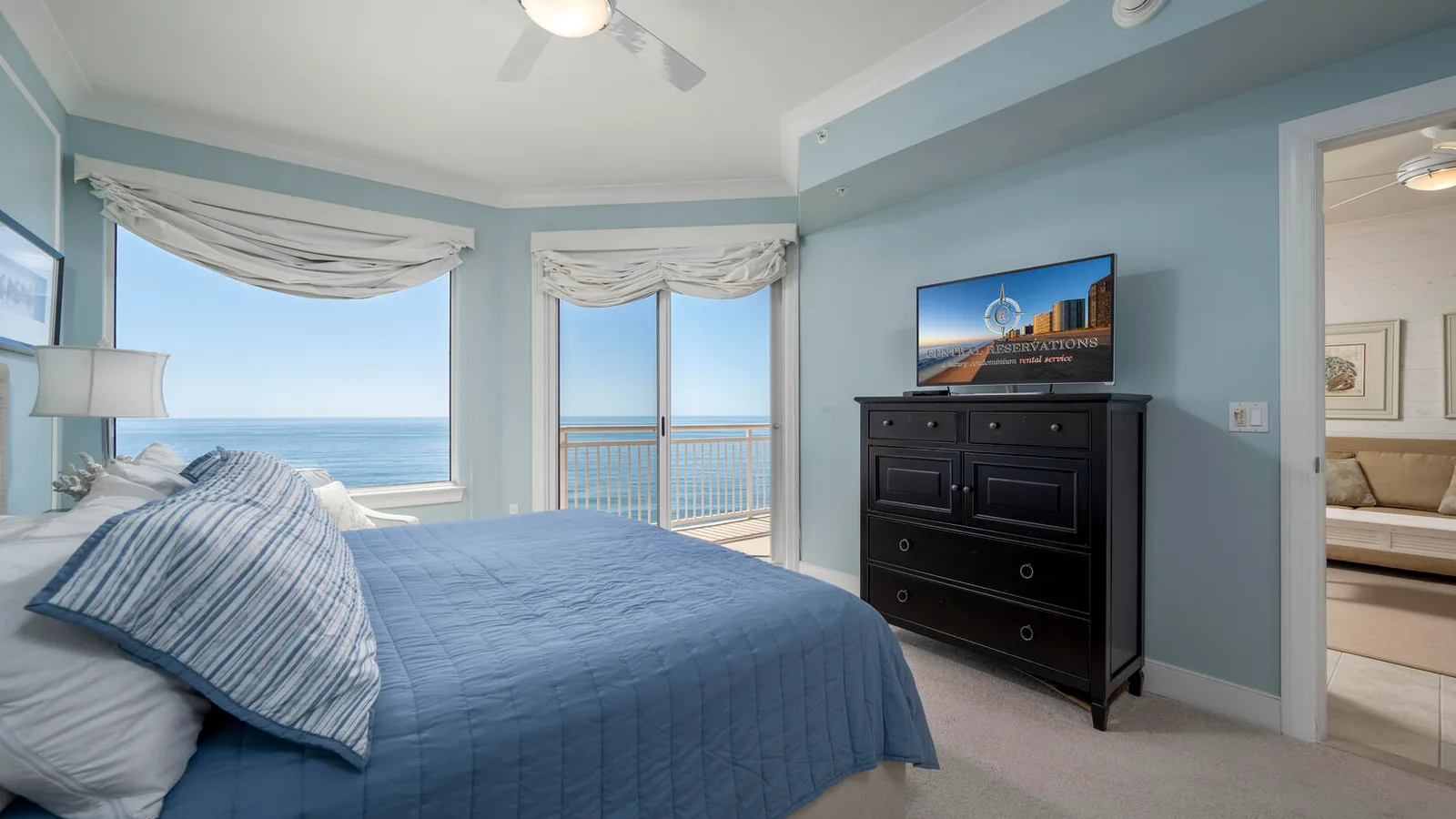 Gateway Grand 1610 — primary photo