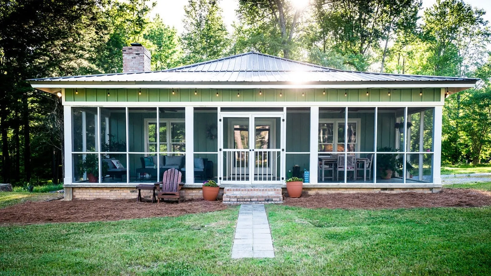 Lakefront Cottage minutes from Oxford — primary photo