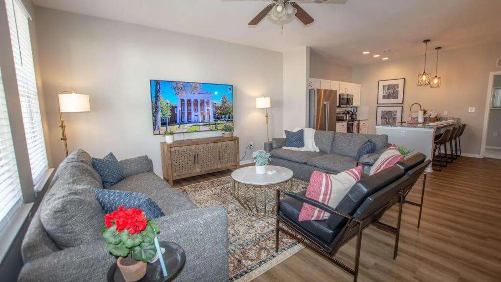 The Hotty Toddy Hideaway — primary photo