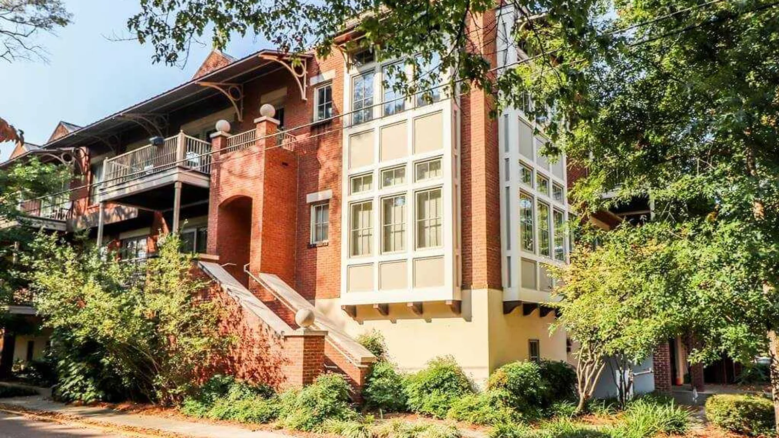 The Balcony on North Lamar — primary photo