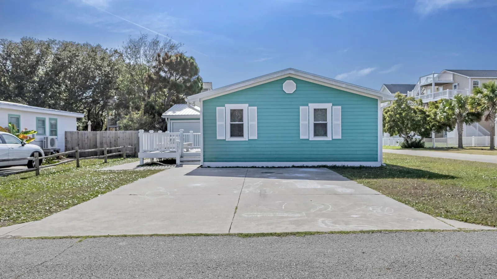 SFW131: Bluefish Cottage - Carolina Beach Realty — primary photo
