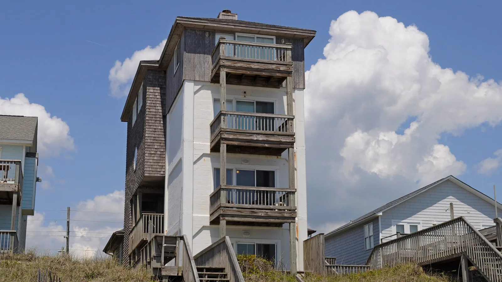 Tower 5 Cabana - Ward Realty — primary photo