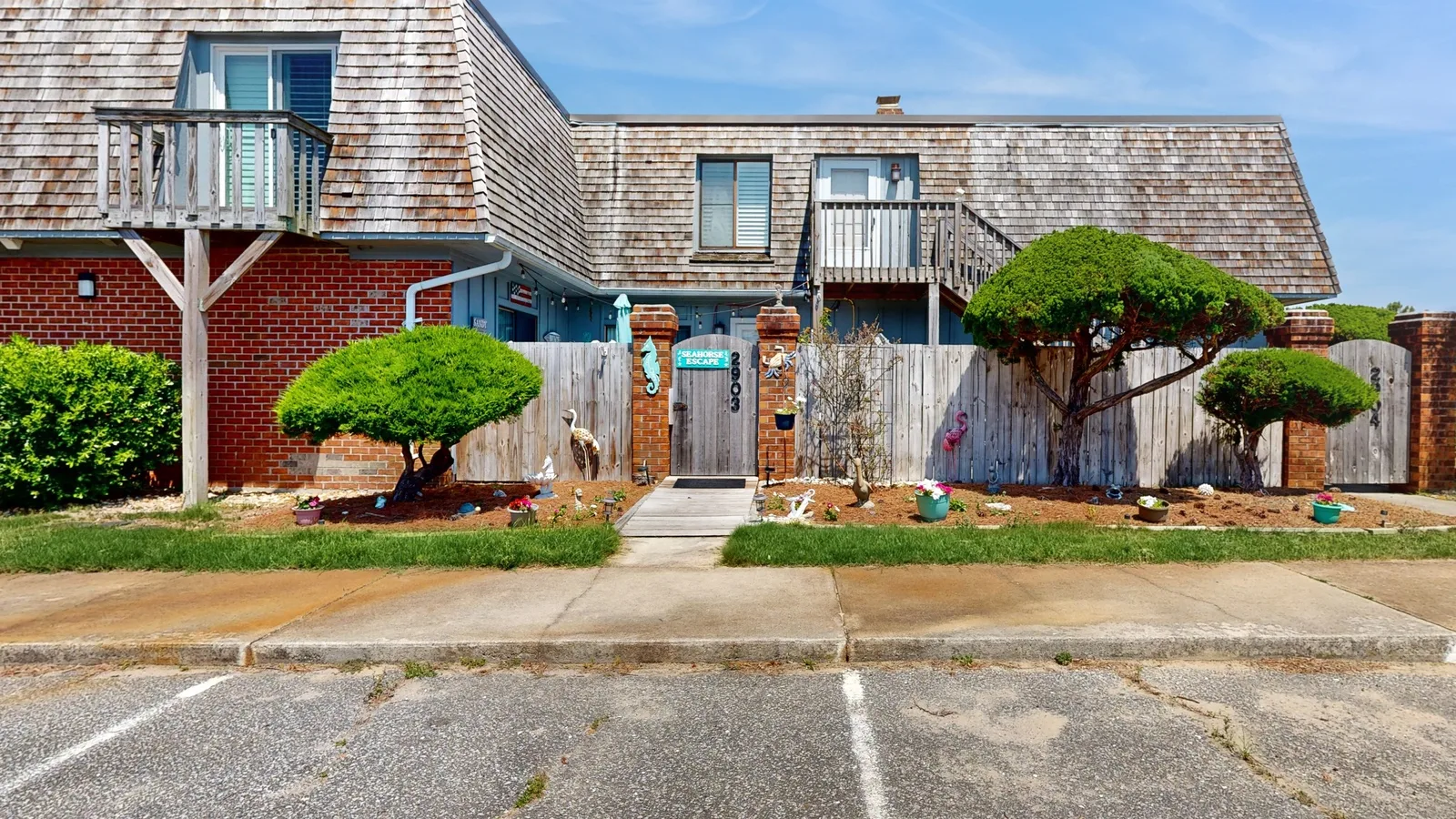 *SPC2903: Seahorse Escape - Village Realty — primary photo
