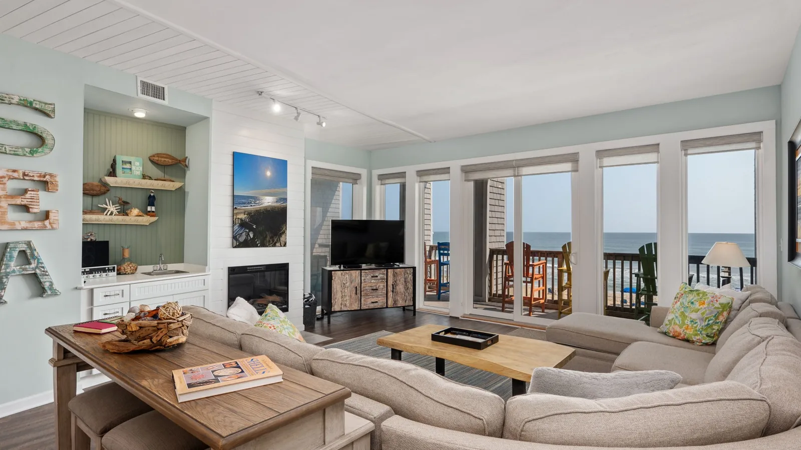 CR202: Crystal Shores 202 - Village Realty — primary photo