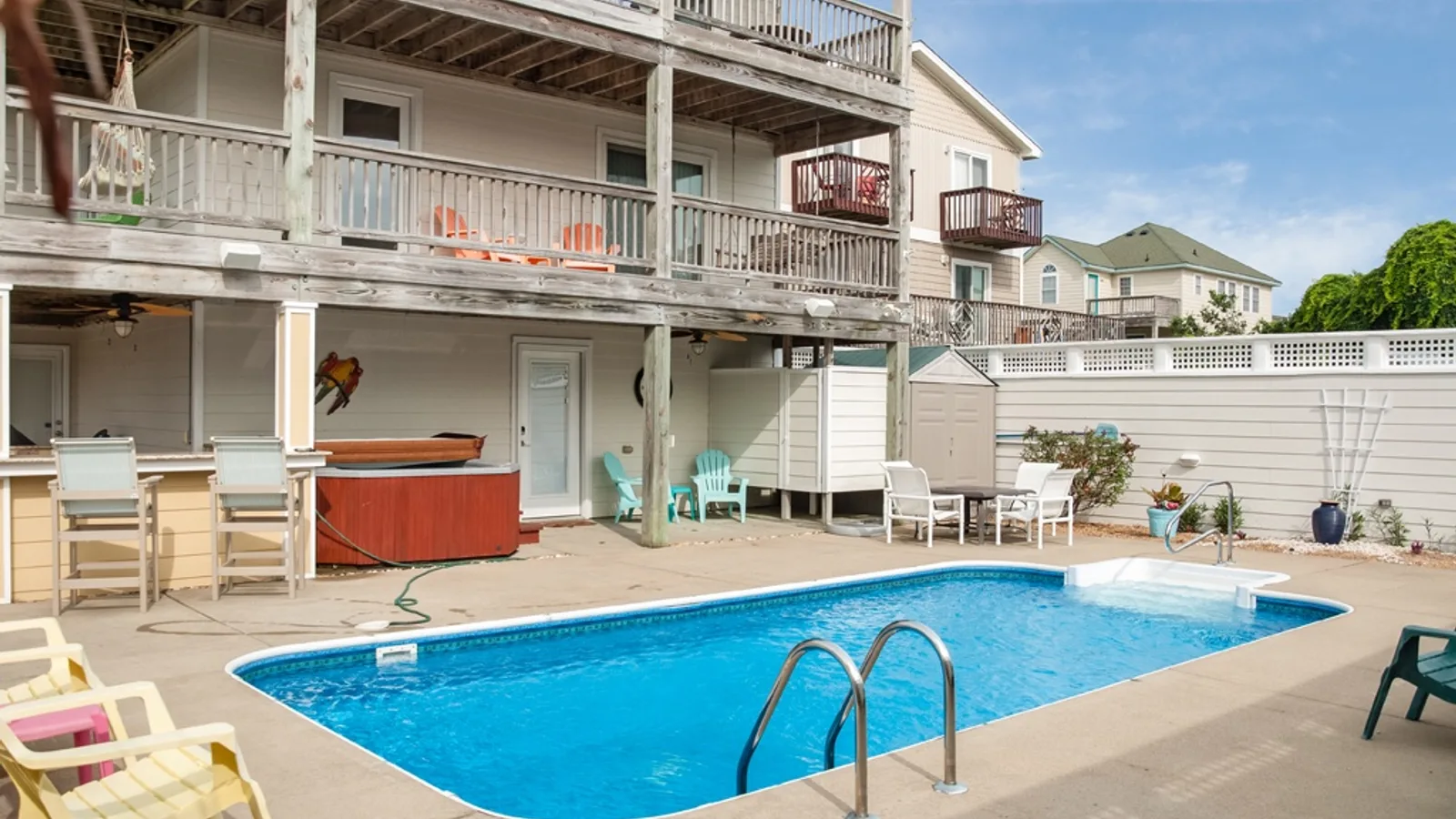 KD37: Weekend at Pinchy’s - Village Realty — primary photo