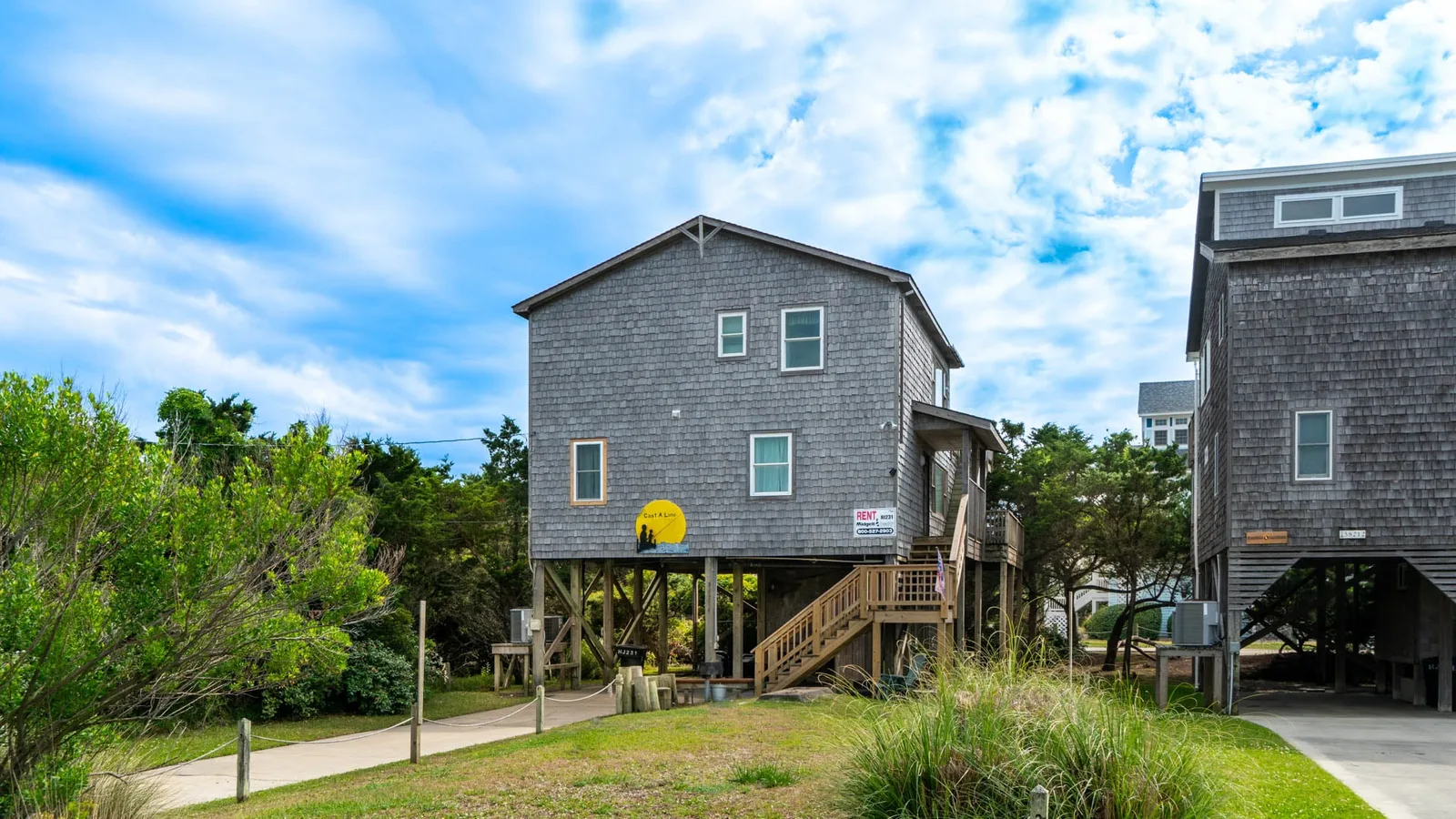 HJ231 - Castaline — primary photo