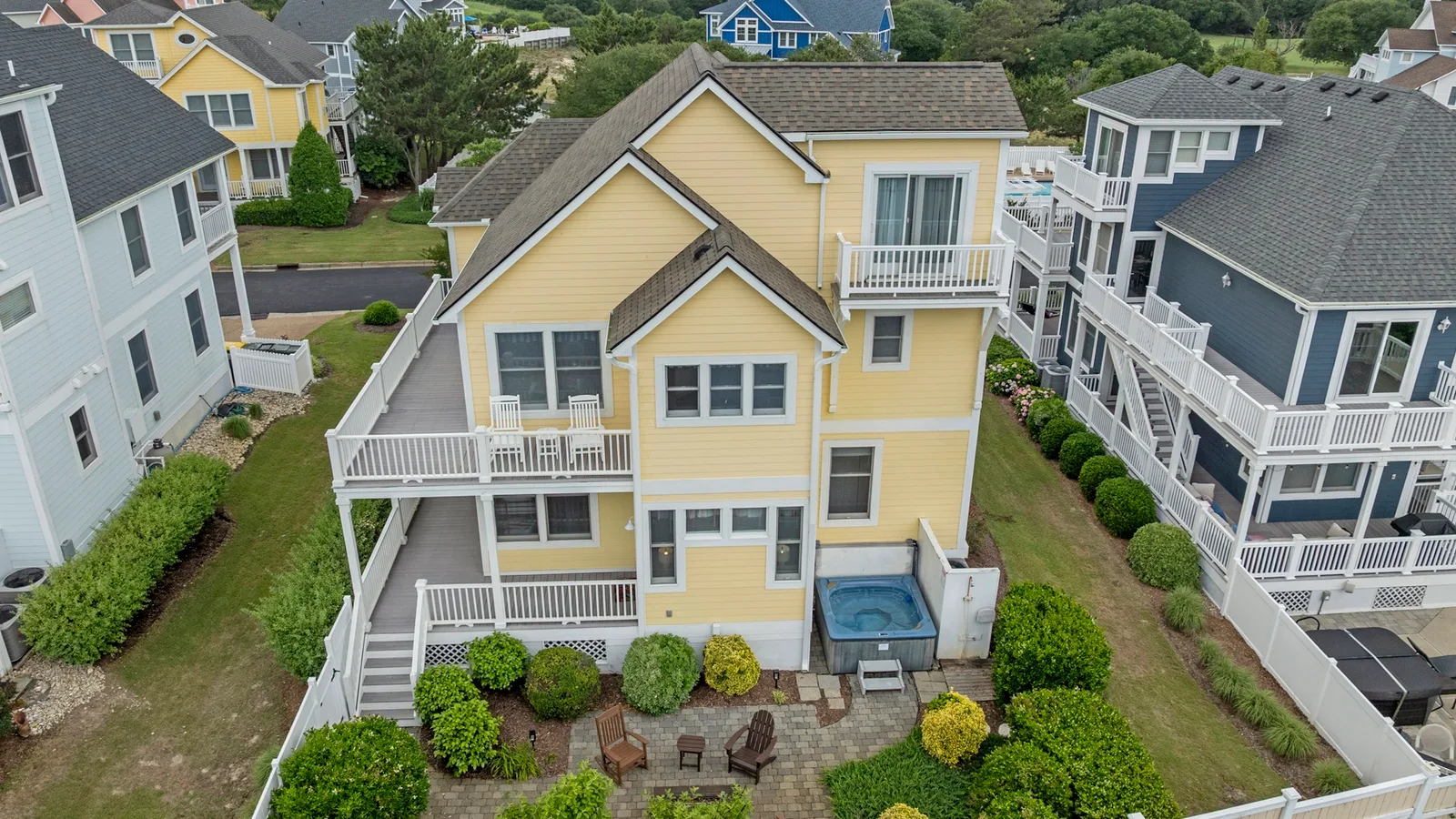 HK32: New Wave - Village Realty — primary photo