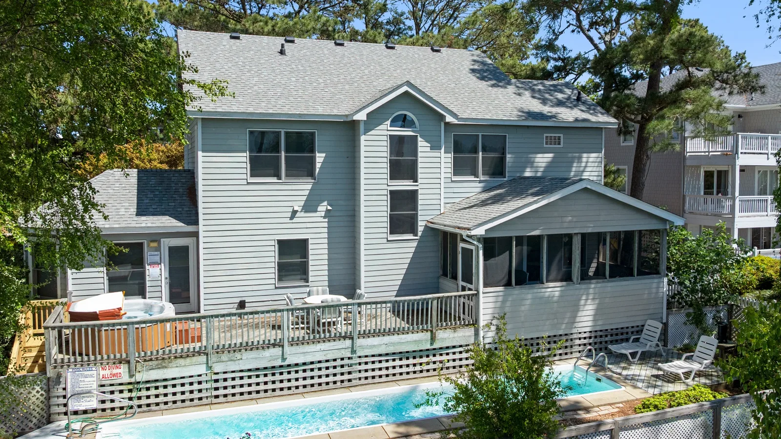 CL554: On Valentine Pond - Village Realty — primary photo