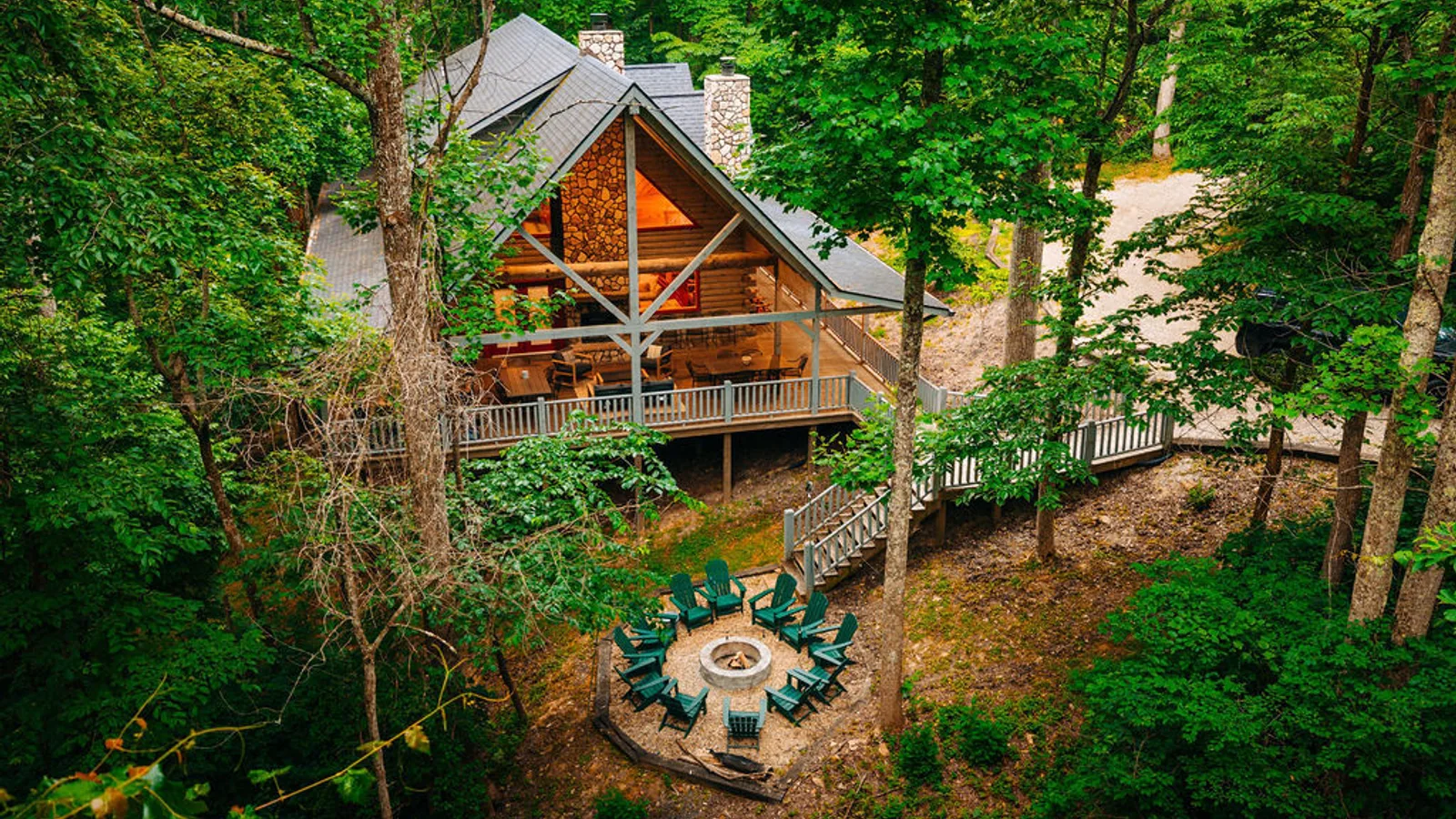 Rustic Cedar Inn - Book Hocking — primary photo