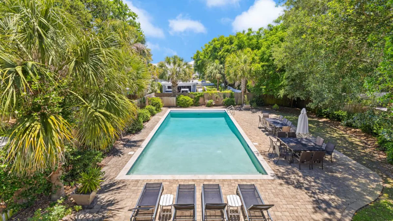 New Listing! 1 Block to Beach! 806 Carolina - Vacation Home in Isle of Palms — primary photo