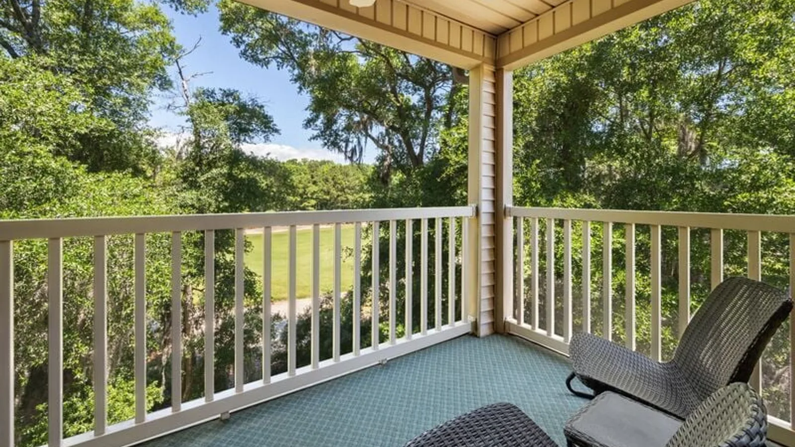 52F True Blue Golf Getaway — primary photo